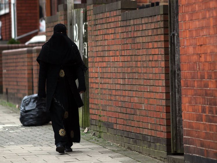 UKIP to pledge burka ban in General Election manifesto