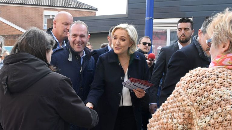 French Election Emmanuel Macron Beats Marine Le Pen In First Round World News Sky News