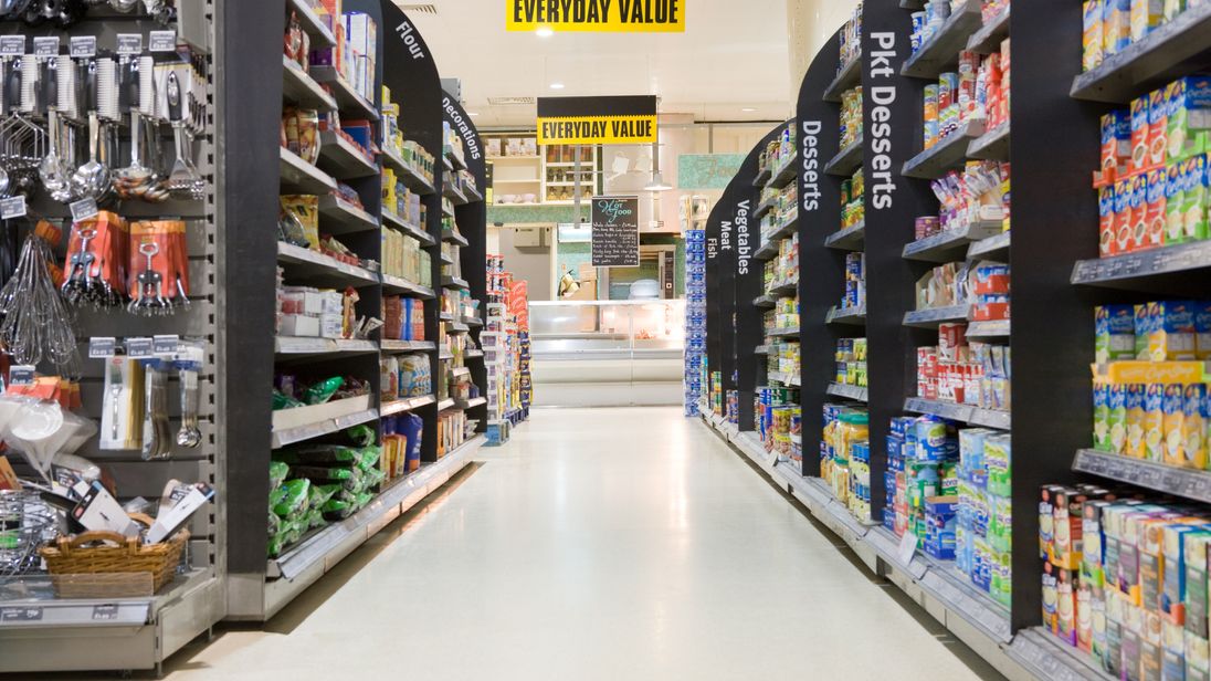 Plastic-free aisle in supermarkets urged to cut polluting food packaging