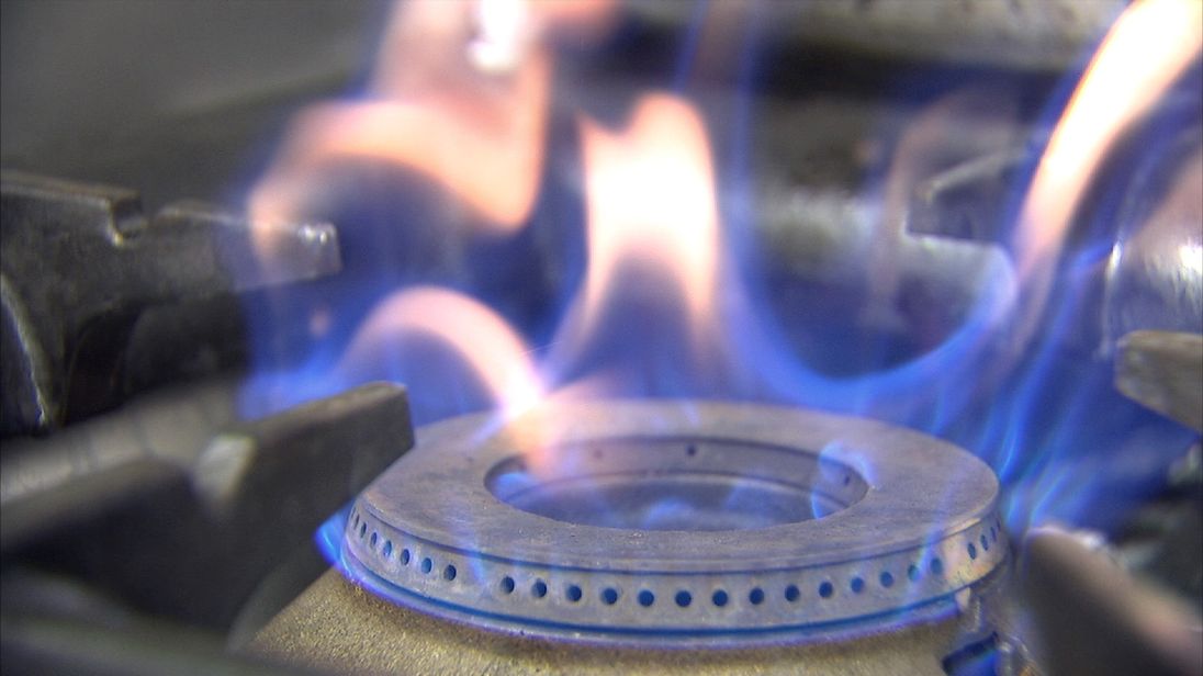 &#39;People&#39;s Energy&#39;  hopes to restore trust in the market and says it will give customers 75% of its profits.