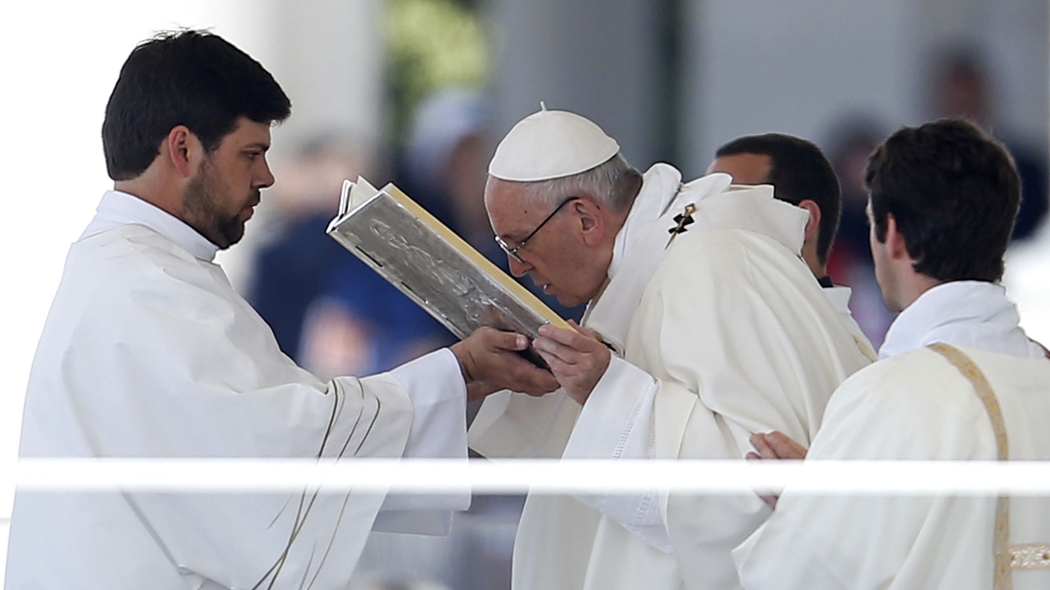 Pope Francis creates new children saints on visit to Portugal holy site