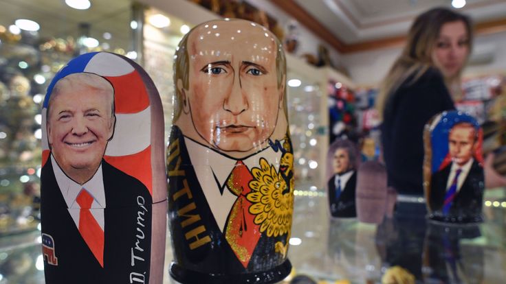 Traditional Russian wooden nesting dolls, Matryoshka dolls, depicting US President-elect Donald Trump (L) and Russian President Vladimir Putin are seen at a gift shop in central Moscow on January 16, 2017, four days ahead of Trump&#39;s inauguration