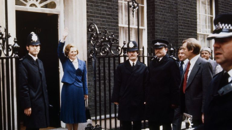 Margaret Thatcher secured a 5.3% swing in 1979, but she was in opposition and Jim Callaghan&#39;s government was spent