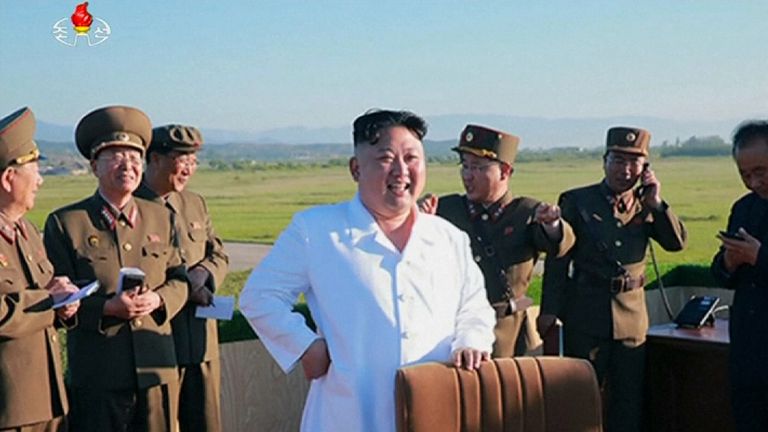 Kim Jong Un&#39;s mood was brightened after the test in sunny North Korea