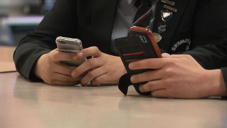 Less than a fifth of parents are having regular chats with their children about staying safe online, according to a survey from the NSPCC.

