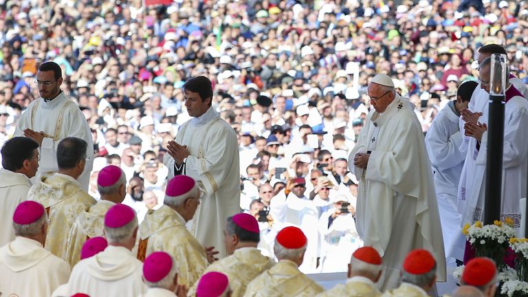 Pope Francis creates new children saints on visit to Portugal holy site ...