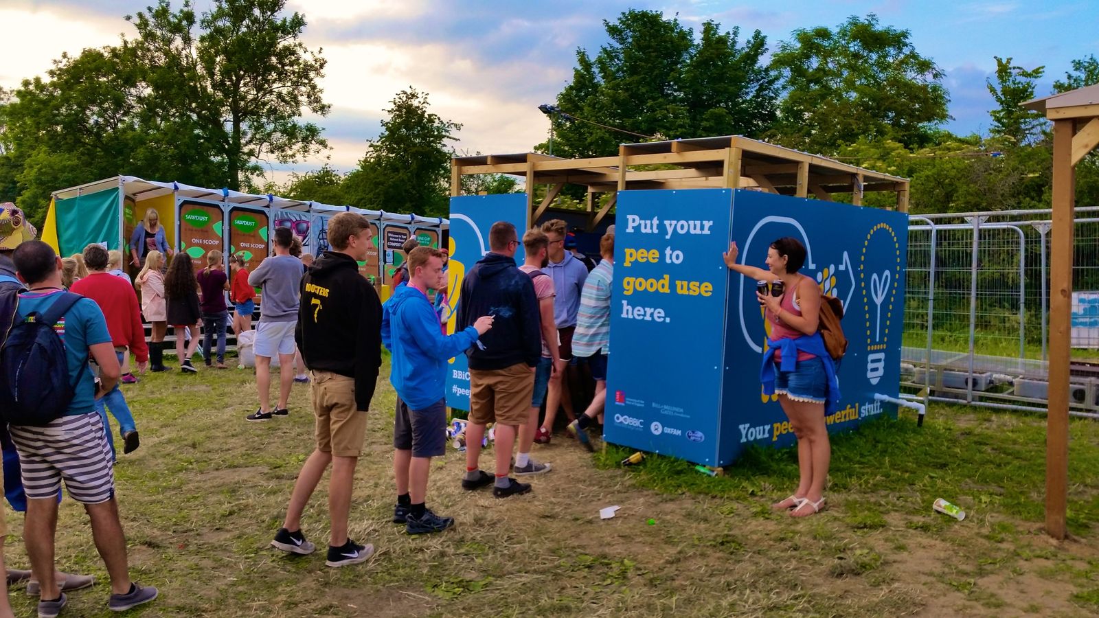Glastonbury attendees' wee to power festival displays Science & Tech
