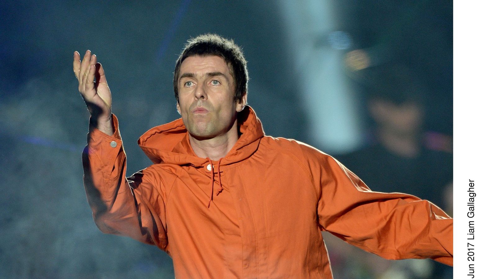 liam gallagher city shirt