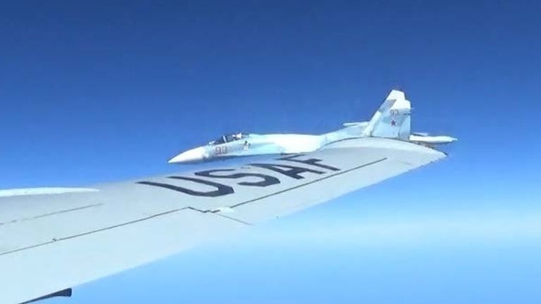 Pentagon Releases Images Of Russian Jet Buzzing Rc 135 Spy