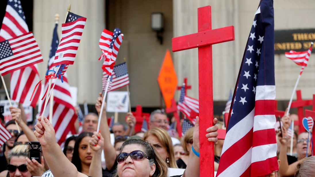 Protesters demonstrate outside a court hearing to halt the deportation of 1,400 Iraqi nationals. (file photo)
Protesters rally outside the federal court just before a hearing to consider a class-action lawsuit filed on behalf of Iraqi nationals facing deportation, in Detroit, Michigan, U.S., June 21, 2017. REUTERS/Rebecca Cook