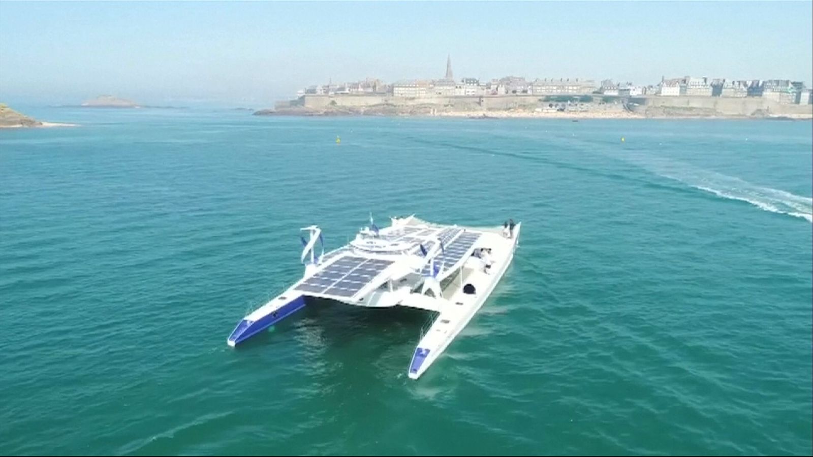 World&#39;s first zero emissions boat to tour the world