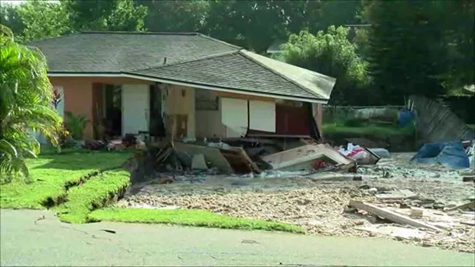 Watch: Florida sinkhole wreaks devastation | News UK Video News | Sky News