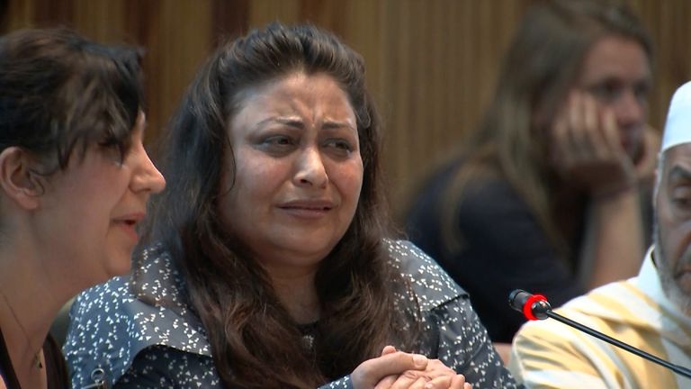 Grenfell resident at council meeting