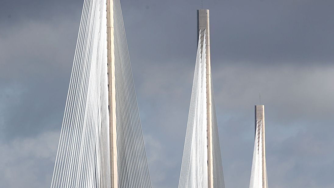 Delays as Queensferry Crossing opens to traffic for the first time