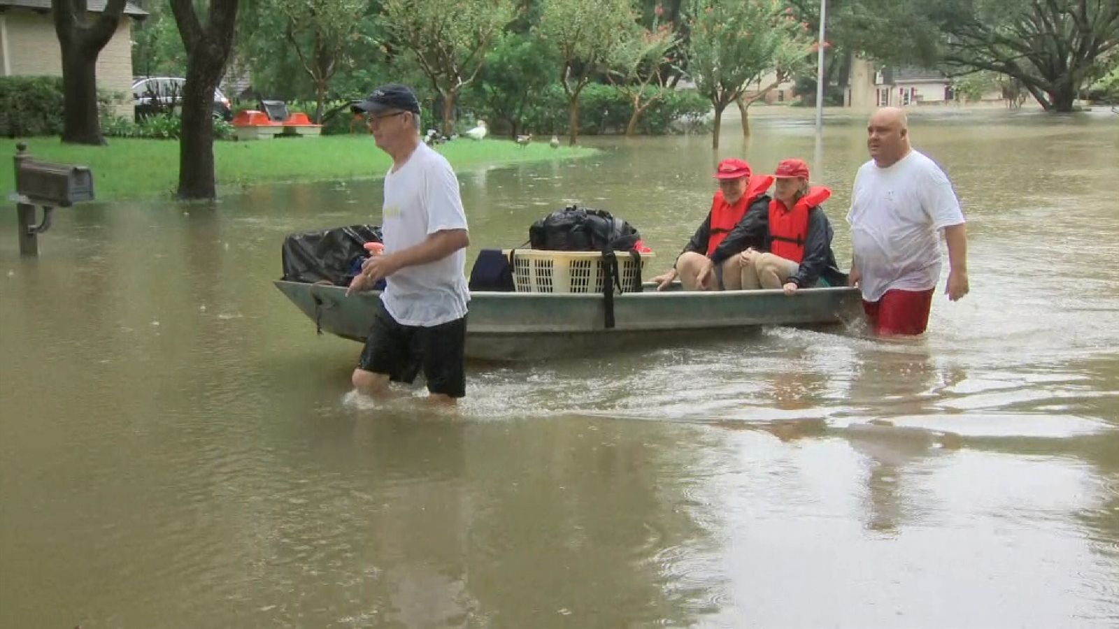 Roads become rivers as Texas set for more rain | World News | Sky News
