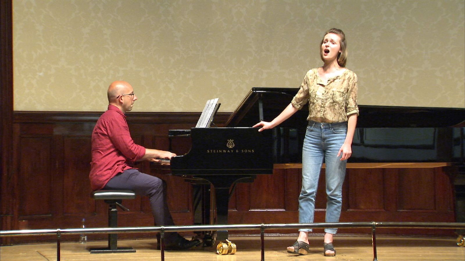 Cloakroom attendant wins rave reviews for lastminute opera role News