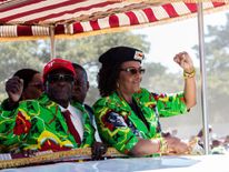 Zimbabwe&#39;s President Robert Mugabe with his wife Grace