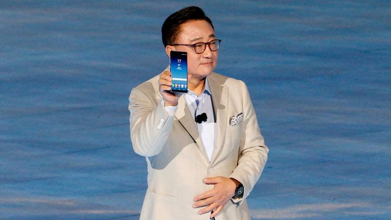  Koh Dong-jin, president of Samsung Electronics&#39; Mobile Communications