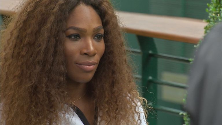 American tennis star Serena Williams has issued a passionate call for black women to be &#39;fearless&#39; in the fight for equal pay.