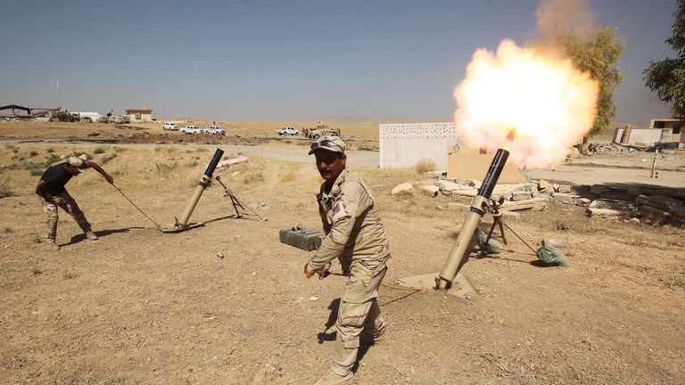 Iraqi forces launched mortars at IS fighters in al Ayadiya