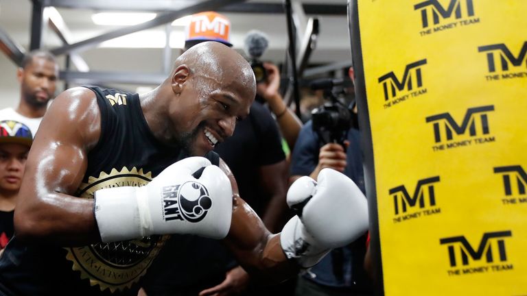 LAS VEGAS, NV - AUGUST 10:  Floyd Mayweather Jr. holds a media workout at the Mayweather Boxing Club on August 10, 2017 in Las Vegas, Nevada. Mayweather wi