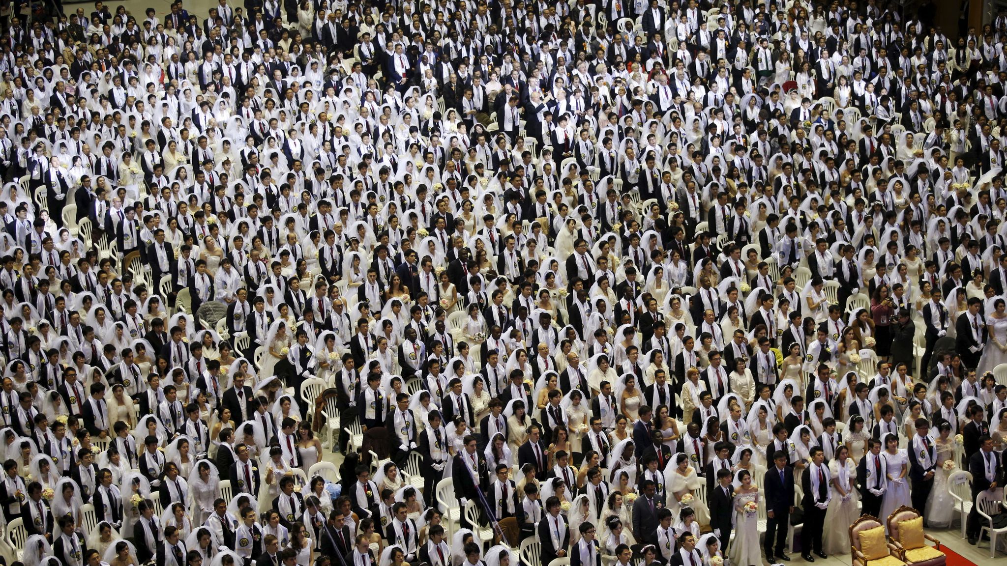 Thousands of Moonies marry at Unification Church mass wedding in South  Korea | World News | Sky News