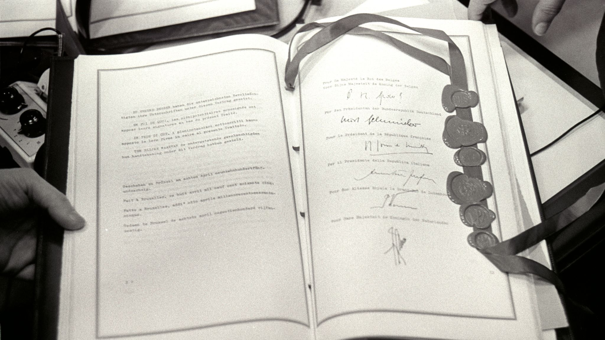 Римский договор 1957. Единый Европейский акт. Единый Европейский акт 1986 г. Подписание единого европейского акта. Римский договор.