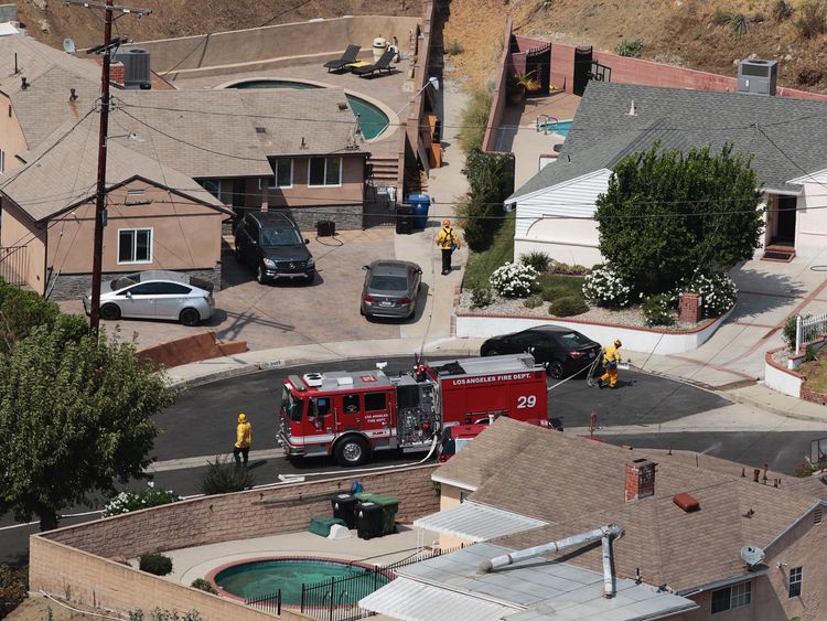 Houses being evacuated during the La Tuna Canyon fire over Burbank, California, September 2, 2017