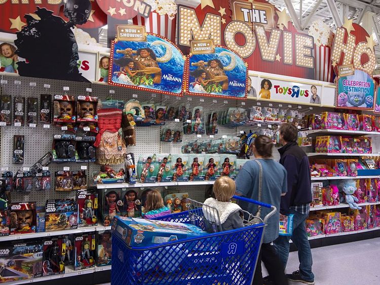 Toys R Us on knife-edge amid pension rescue talks Toys R Us on knife-edge amid pension rescue talks
