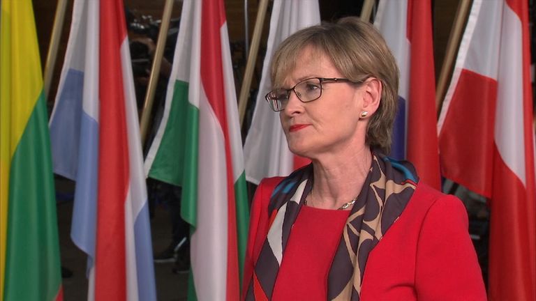 Mairead McGuinness smooths over Juncker&#39;s &#39;Britons will regret Brexit&#39; remark