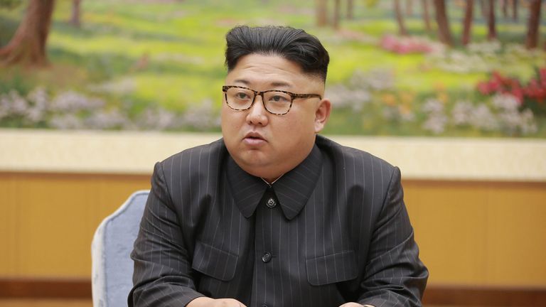 Kim Jong Un met an envoy from the South after warming relations between the countries