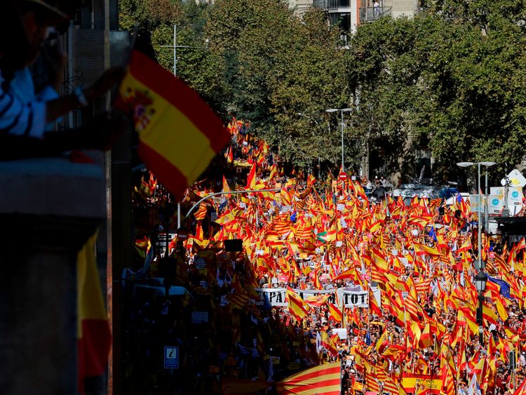 The protest was organised by &#39;Societat Civil Catalana&#39; (Catalan Civil Society) to support the Spanish unity