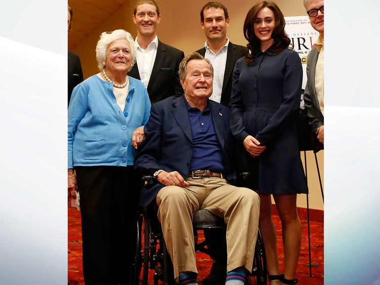 skynews-george-hw-bush-heather-lind_4137950.jpg?20171025160558