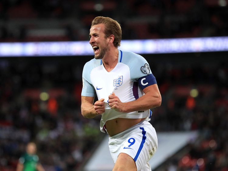 Harry Kane celebrates scoring against Slovenia