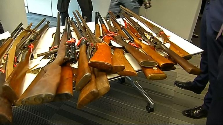 Bebrejde fjerne Sanders Australia gun amnesty collects 51,000 illegal weapons | World News | Sky  News