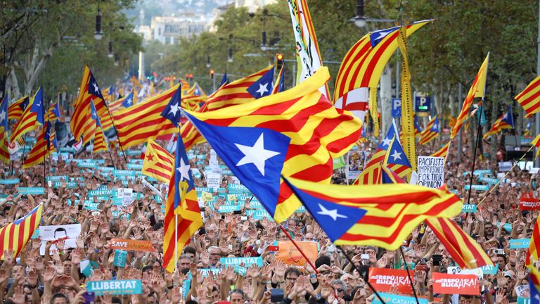 Hundreds of pro-independence supporters demonstrate in Barcelona
