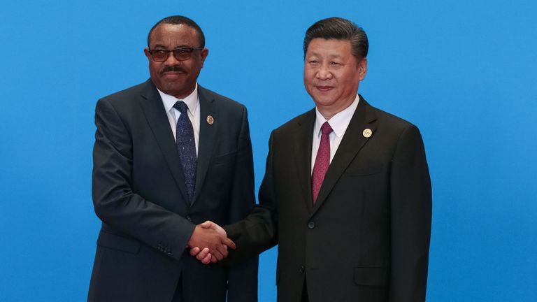 hina&#39;s President Xi Jinping (R) shakes hands with Ethiopia&#39;s Prime Minister Hailemariam Desalegn during the welcome ceremony for the Belt and Road Forum, at the International Conference Center in Yanqi Lake, north of Beijing, on May 15, 2017