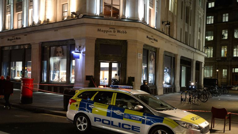 Six Escape On One Moped After Machete Smash And Grab At Regent Street Jewellers Uk News Sky News 