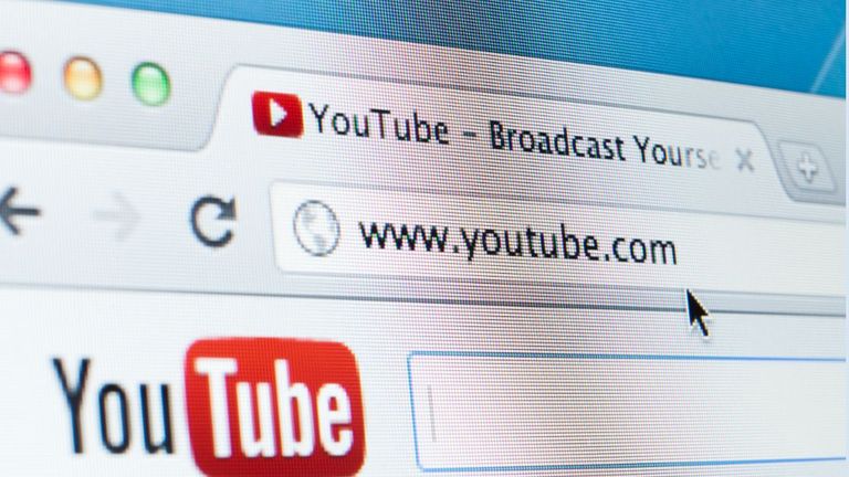 Huge advertisers temporarily abandoned YouTube