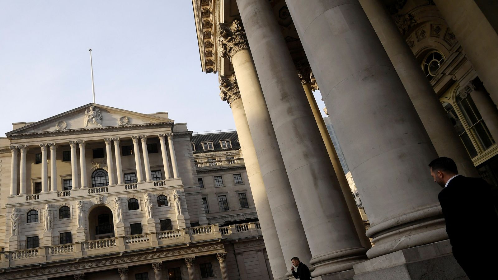 Bank Of England Signals Earlier And Sharper Interest Rate Increase ...