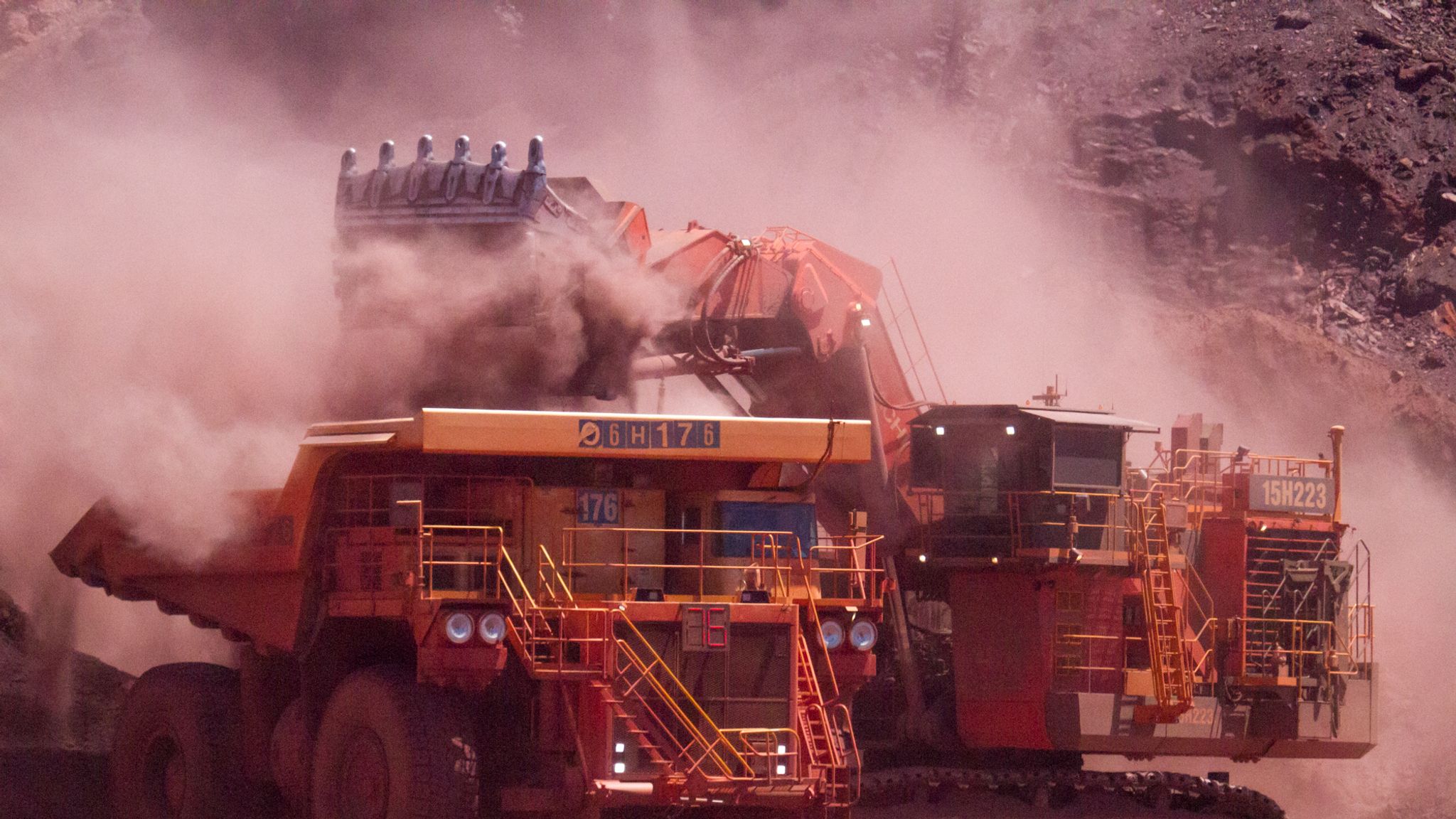 rio-tinto-approaches-bidders-for-6bn-canadian-iron-ore-stake-business-news-sky-news