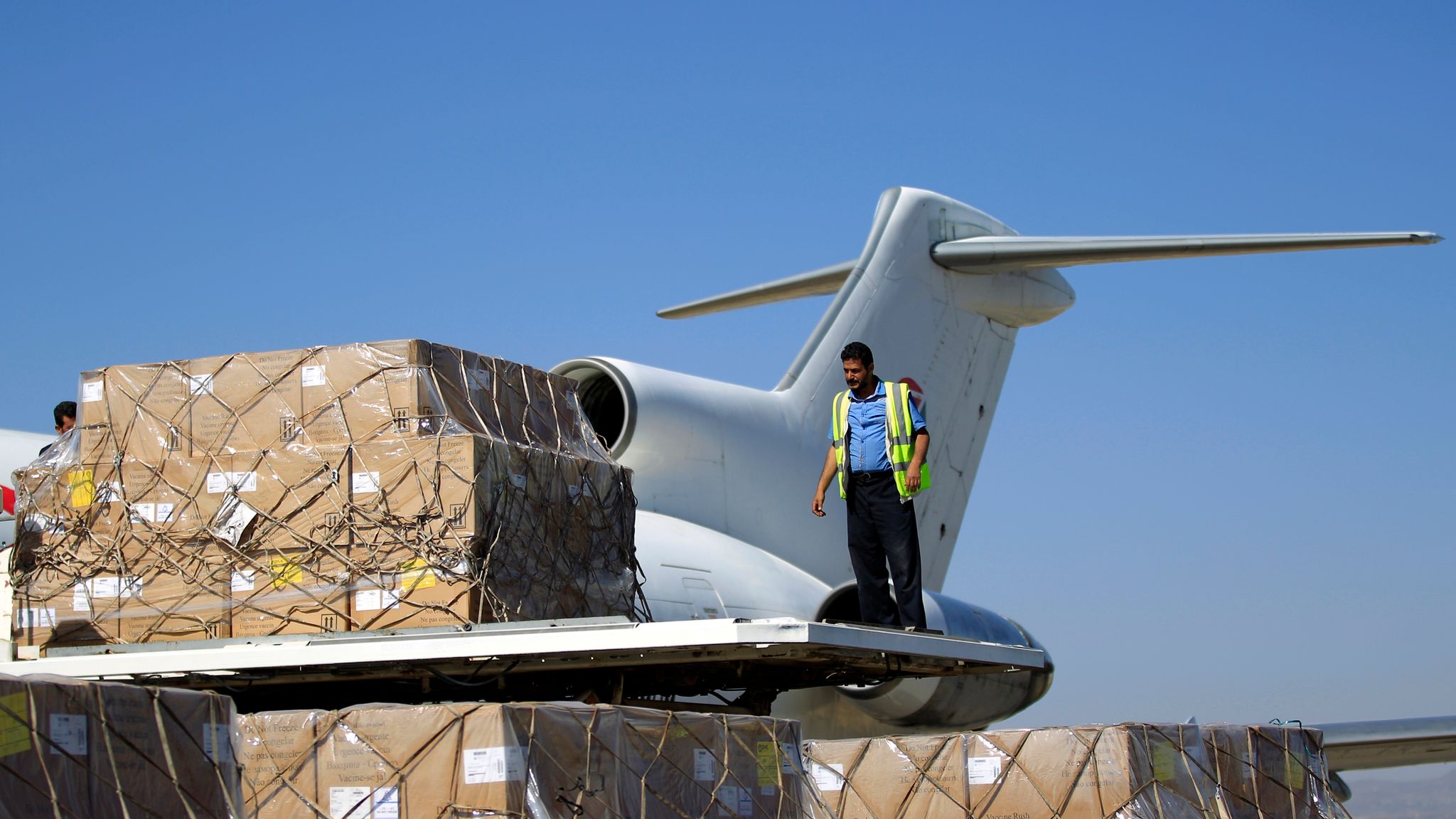 First aid plane in three weeks carrying medical supplies reaches Yemen