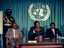 1988: Mugabe speaks to the press at the United Nations about the Africa Prize for Leadership which he will receive in New York