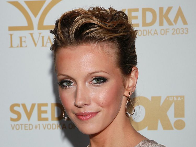 Katie Cassidy Breaks Silence, Shares Dad David's Last Words Katie Cassidy Breaks Silence, Shares Dad David's Last Words