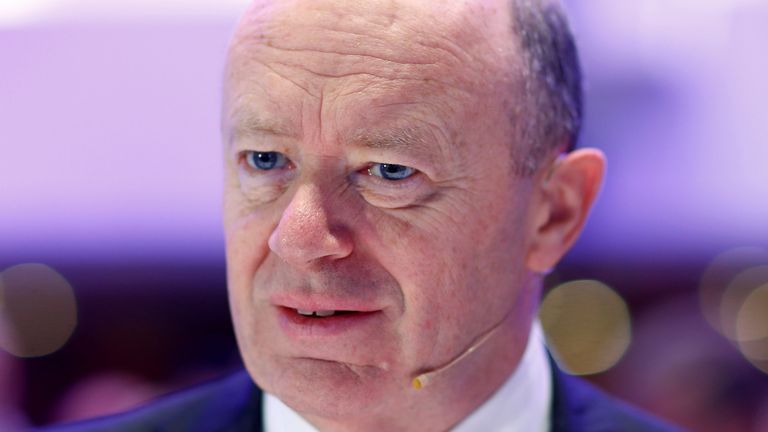 Deutsche Bank CEO John Cryan said there needed to be a &#39;handful of institutions&#39; that can compete on a global scale