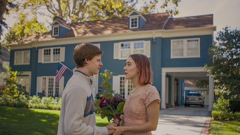 Saoirse Ronan plays a high-school senior in California struggling to grow up