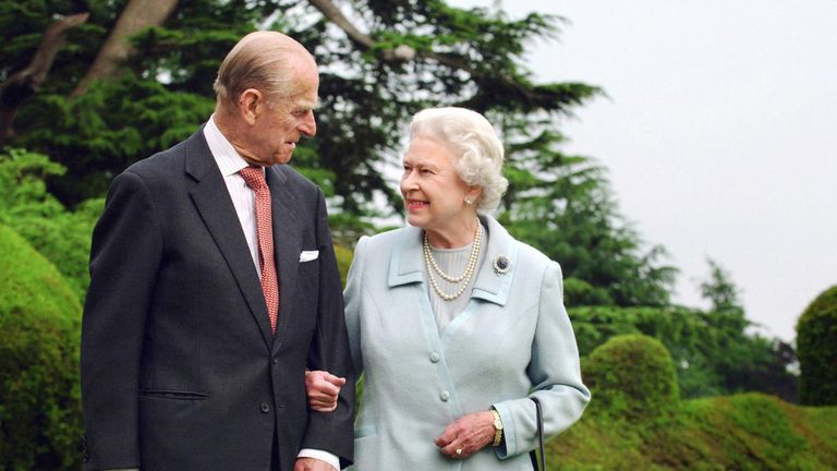 2007: The Queen and the Duke of Edinburgh celebrated their diamond wedding anniversary
