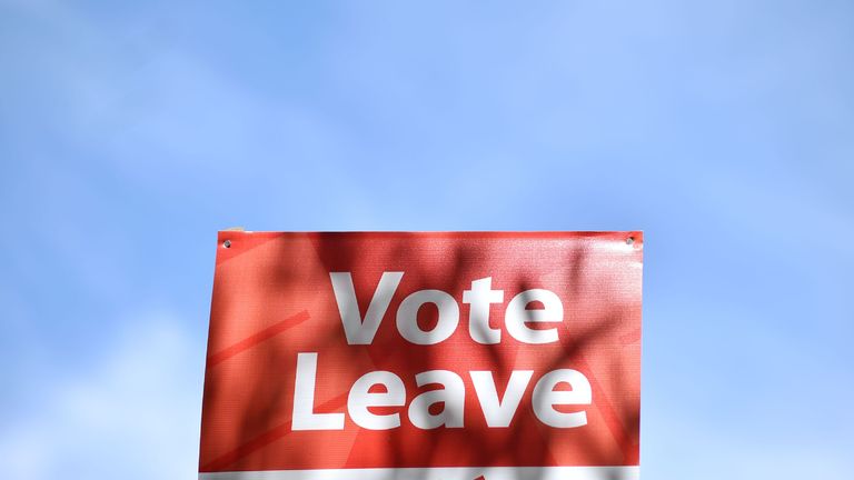 A &#39;Vote Leave&#39; sign is seen by the roadside near Charing urging people to vote for Brexit in the upcoming EU referendum is seen on the roadside near Charing south east of London on June 16, 2016. Britain goes to the polls in a week on June 23 to vote to leave or remain in the European Union. / AFP PHOTO / BEN STANSALL (Photo credit should read BEN STANSALL/AFP/Getty Images)
