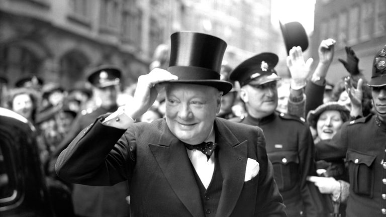 Winston Churchill arrives at Church House to receive the Honorary Freedom of the City of Westminster in 1946