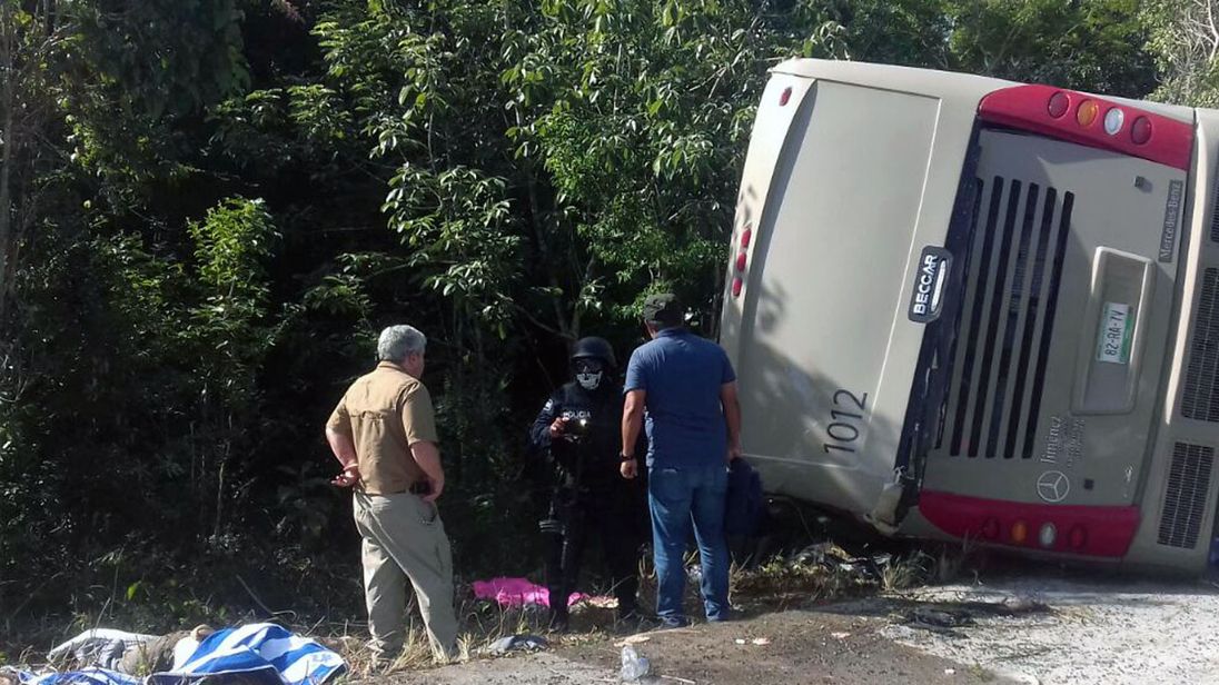 'Foreign tourists' killed in Mexico bus crash are identified